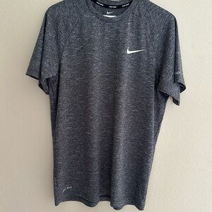 NIKE Dri-Fit Gray Men’s Small TShirt NWOT NEVER WORN
